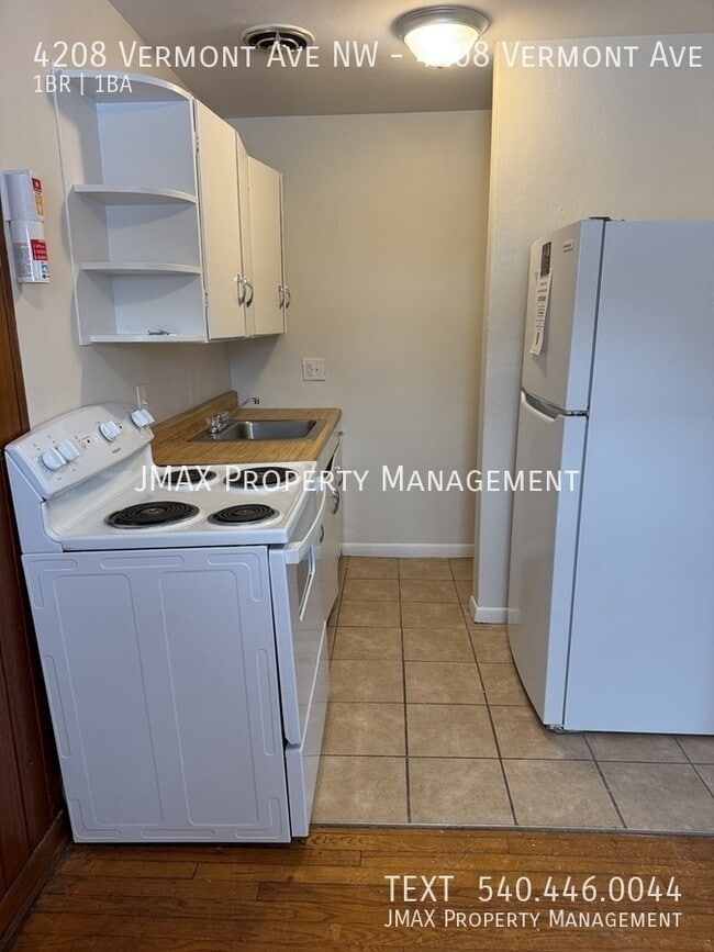 Photo - 4208 Vermont Ave NW Unidad 4208 Vermont Ave NW