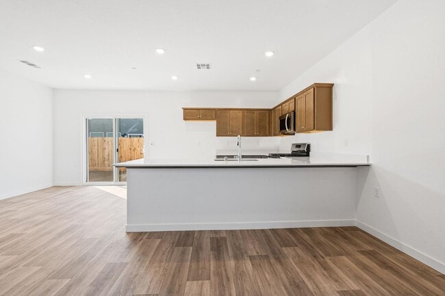 Photo - 2851 N Janice Ave