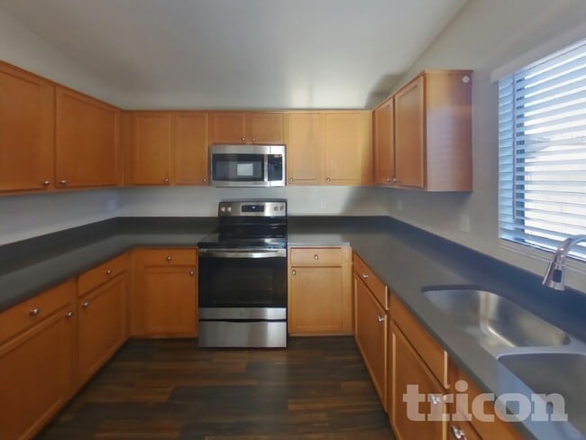 Photo - 818 E Tucci St