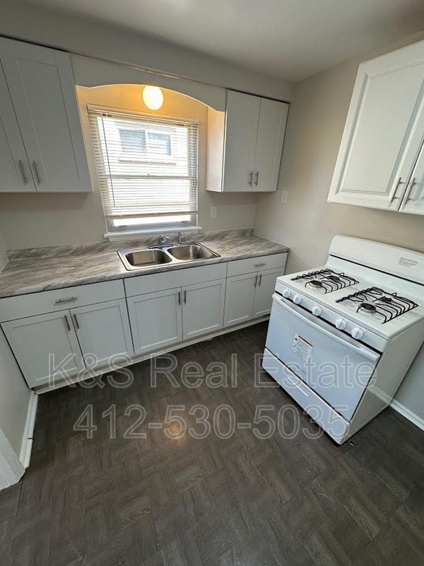 Photo - 308 Marie St
