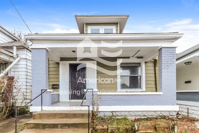 Building Photo - 2320 W Hill St