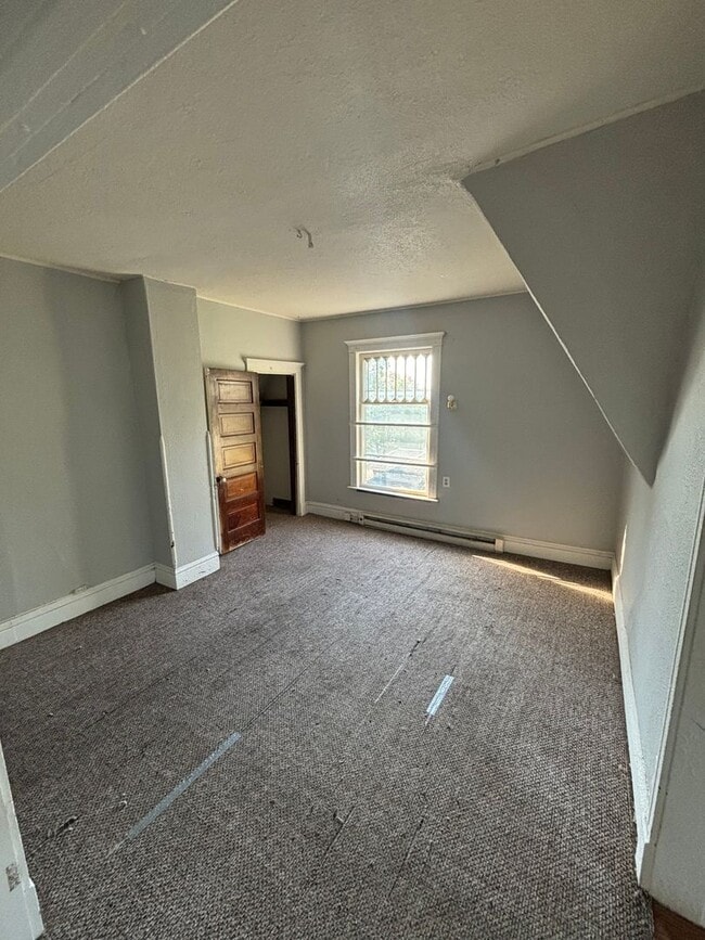 Photo - 1423 Summit St Unit 3