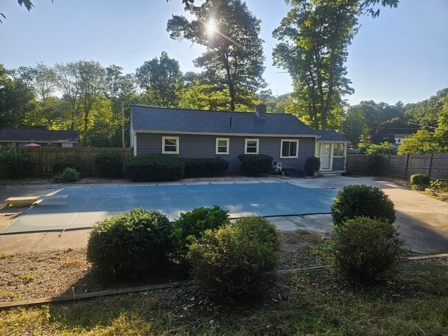 2 Saddleback Hill Rd