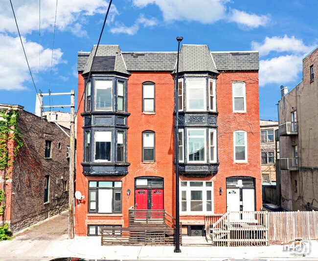 Building Photo - 115 S Paulina St Unit 1 Rental