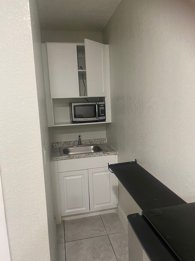 19227 NW 62nd Ave Unit Studio