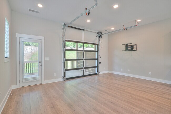 Photo - 175 Stonecrest Dr