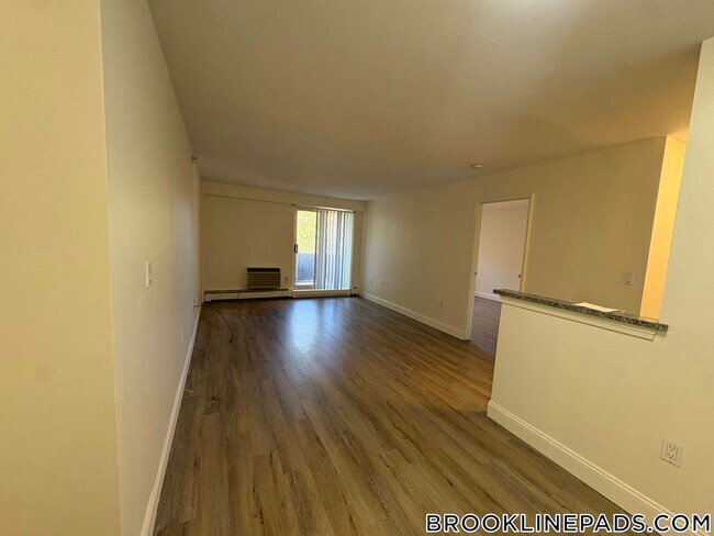 185 Freeman St Unidad 438