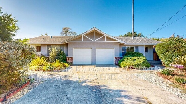 Photo - 1511 Lynn Ct