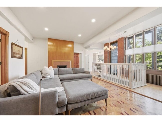 Photo - 2701 DuPont Ave S Unit 1