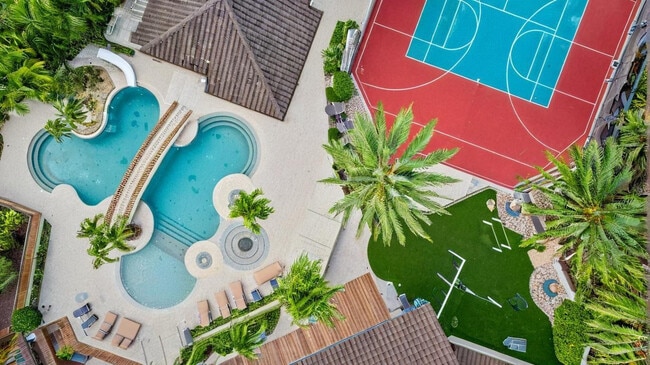 Photo - 3100 NE 46th St