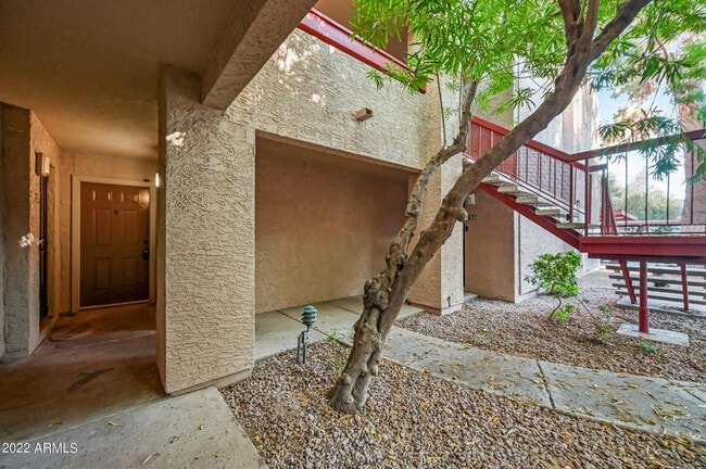 Building Photo - 3131 W Cochise Dr Unit 156