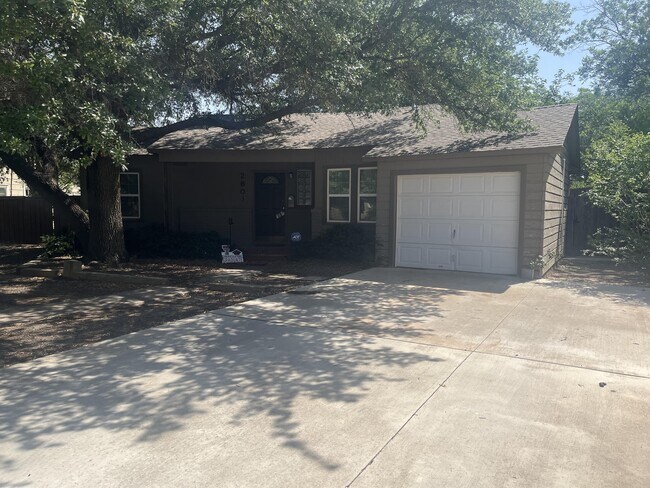 Photo - 2803 27th St