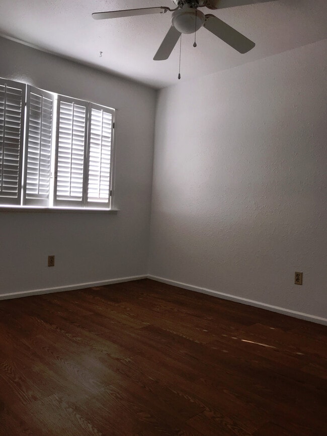 Photo - 941 Unidad 941-B