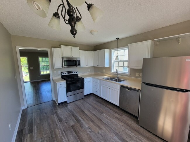 Photo - 245 Ward Rd