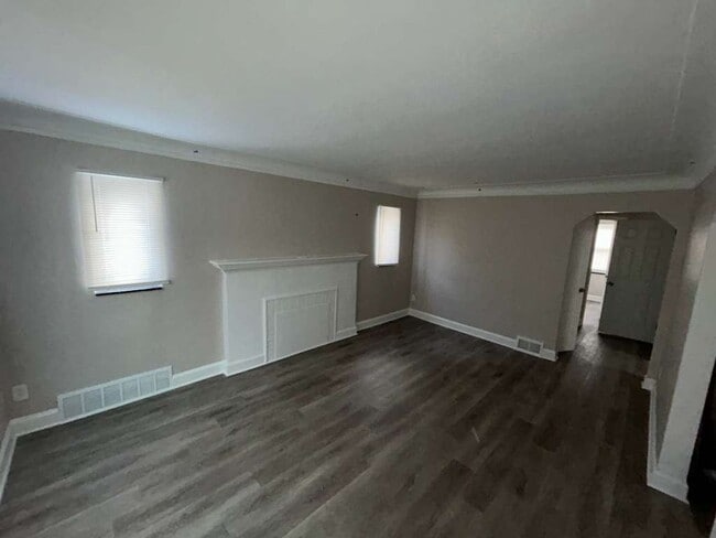 Photo - Cute 3 Bedroom Bungalow