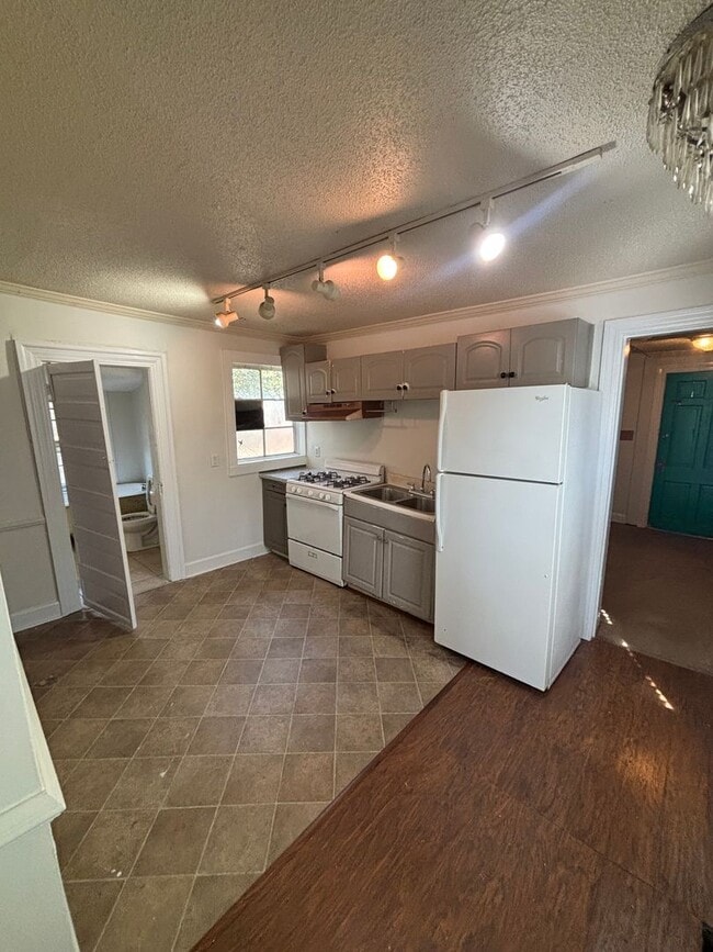 Photo - Simple 1BR/1BA Home Only $850/Month