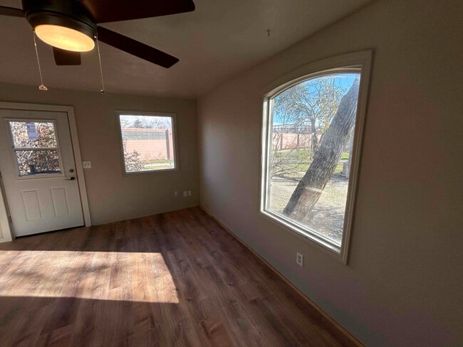 Photo - 312 1/2 W Dale St