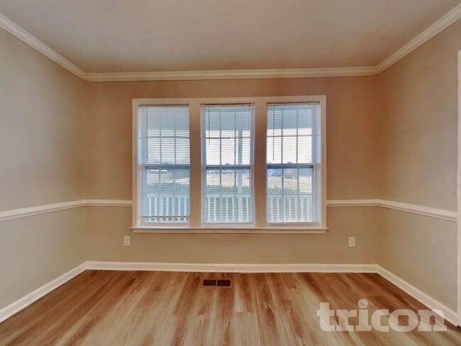 Photo - 4 Stratus Ln