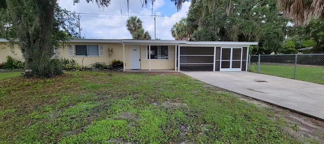 Photo - 2483 Lakeshore Cir Unit 2483
