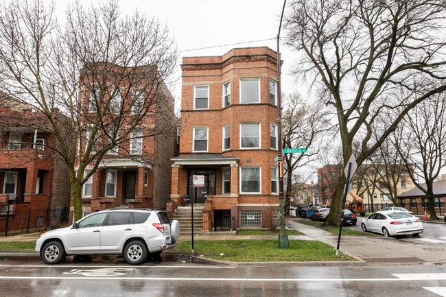 Photo - 1448 N Kedzie Ave Apartamentos