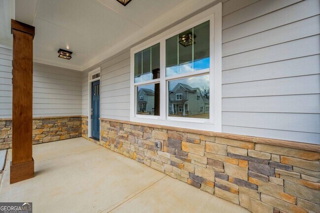 Photo - 126 Spaulding Ln