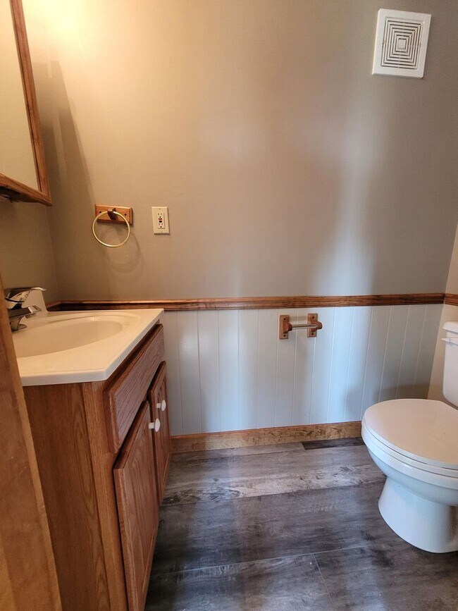 3 bedroom 1.5 bathroom Townhome Leola House Rental in Leola, PA