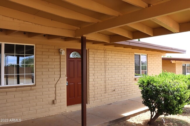 Building Photo - 1052 Chaparral Cir Unit 4 Rental