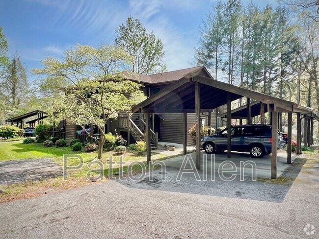 Building Photo - 580 Courtwood Ln Unit Apt 8