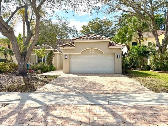 Photo - 1540 Seabay Rd