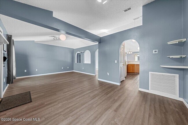 Photo - 3227 Warsaw Ave SE