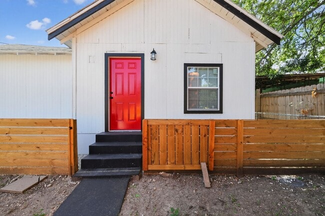 Photo - 427 Floyd Ave