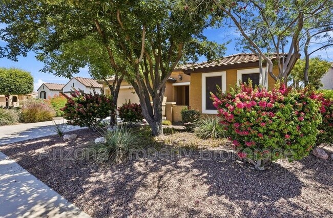 Photo - 4551 Luna Rd W