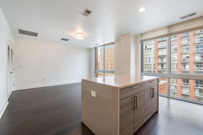 Photo - 201 Marin Blvd Unidad PH8180