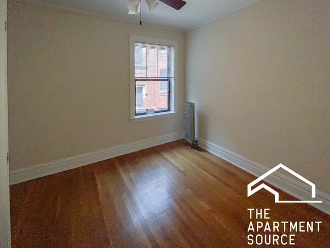 Photo - 4715 N Leavitt St Unit 2