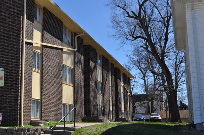Photo - Hamilton Apartments