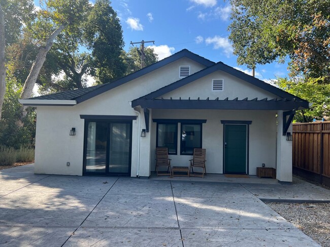 Building Photo - Beautiful 2 bed 1 bath ADU cottage in Los ... Rental