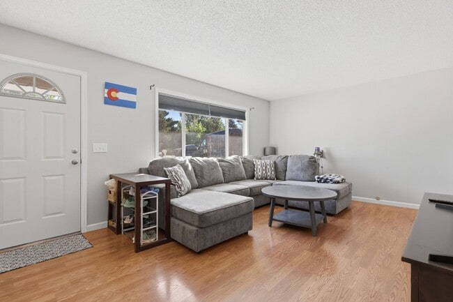 931 Mountain View