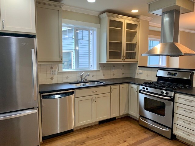 Photo - 3424 34th Ave W