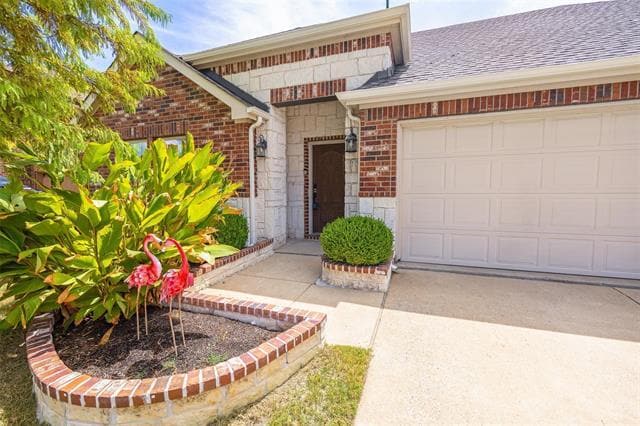 10005 Petrified Tree Ln
