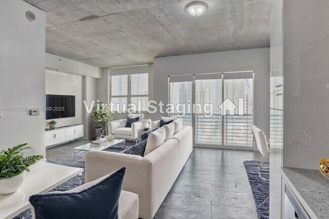 Photo - 133 NE 2nd Ave Unidad 2905