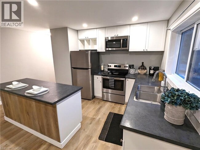 Photo - 371 Margaret Ave Unité 5