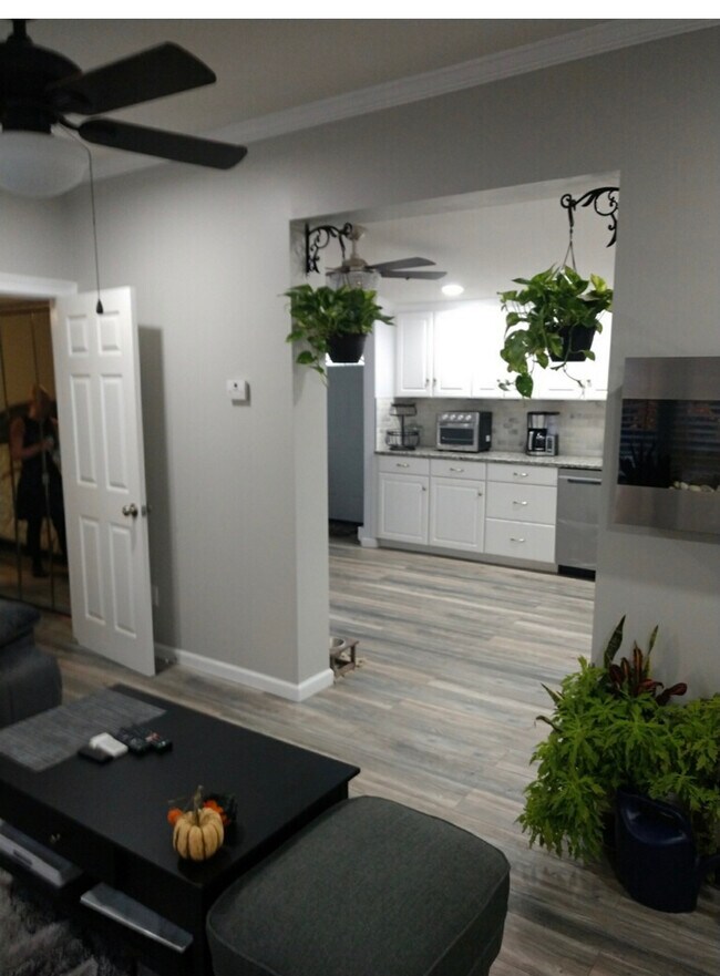 Photo - 5 Imperato Ct