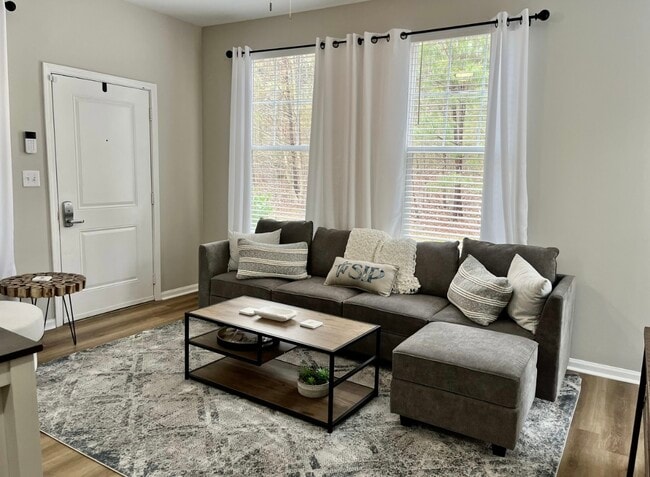 Photo - 518 Olive Branch Way