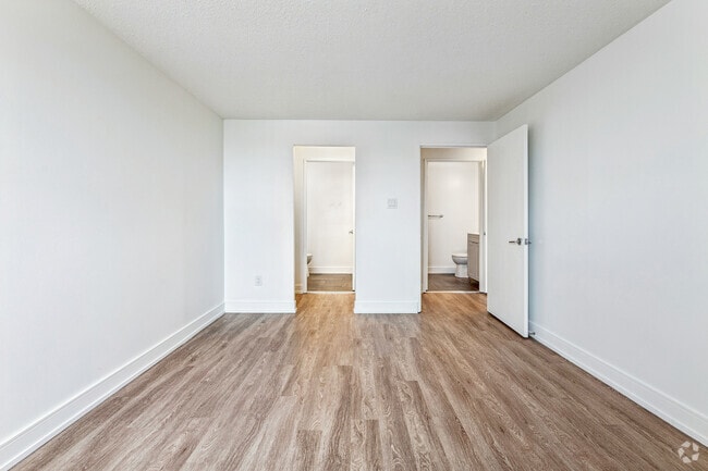 2BR, 1.5BA - 1,117SF - Primary Bedroom