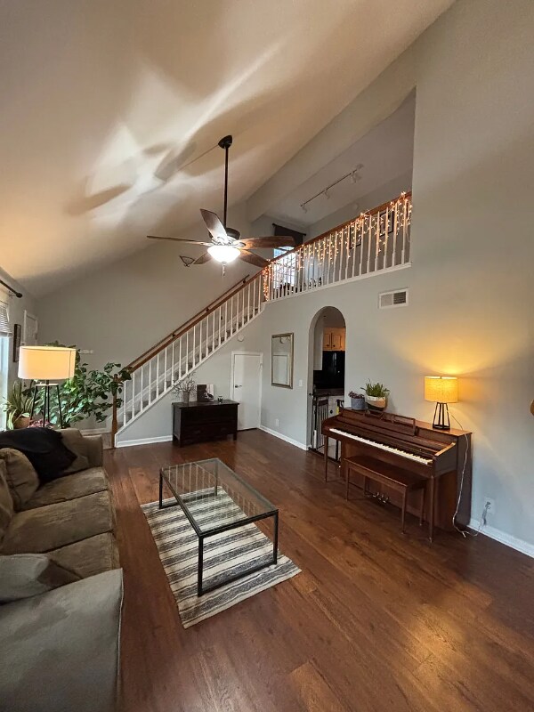 Photo - 149 Cumberland Trce