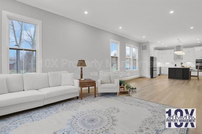 Photo - 105 Encore Park Bend