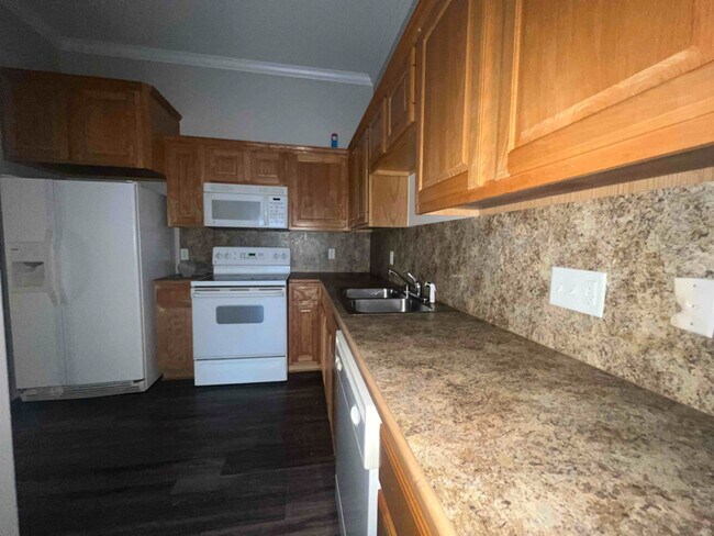 Photo - 507 Maple St