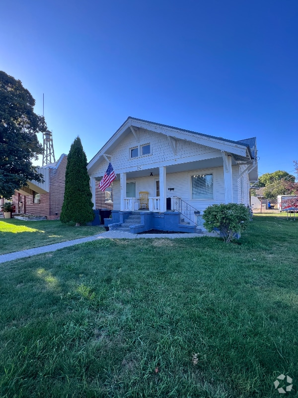 Building Photo - 150 W Fremont Ave Unit 150 1/2 W Fremont Ave Rental