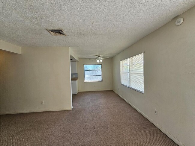 Photo - 209 Northwest Jefferson Cir N Unit 15