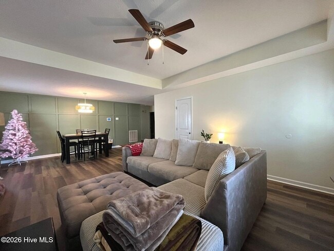 Photo - 323 Tokay Dr